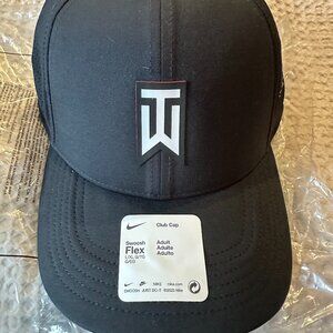 Black TIGER WOODS L/XL Flexfit Hat
